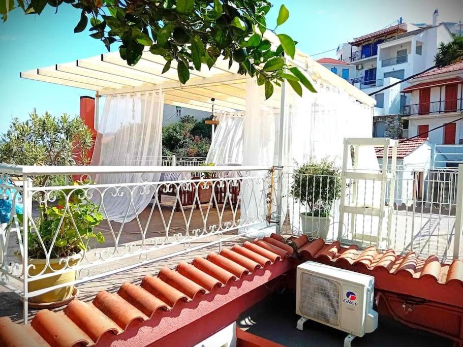 Duka'S Gardenhouse Villa Skopelos Town Bagian luar foto